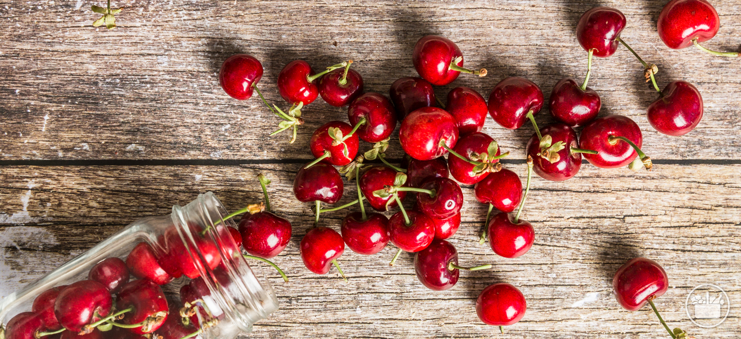 Aprenda a preparar 3 deliciosas receitas com cerejas.