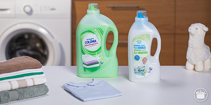 Detergentes: máxima limpeza para a roupa branca e de cor.