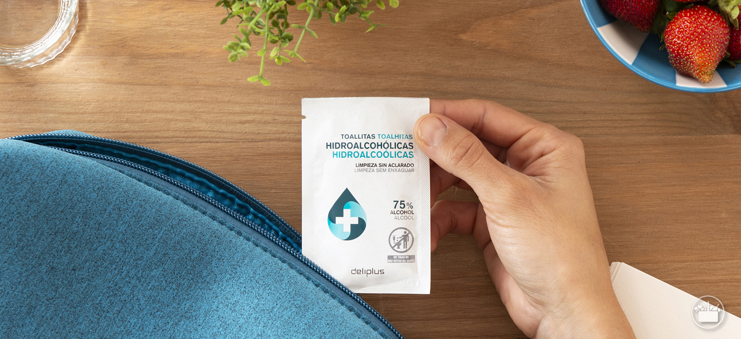 Utilize as nossas Toalhitas hidroalcoólicas para garantir uma higiene adequada das suas mãos. 