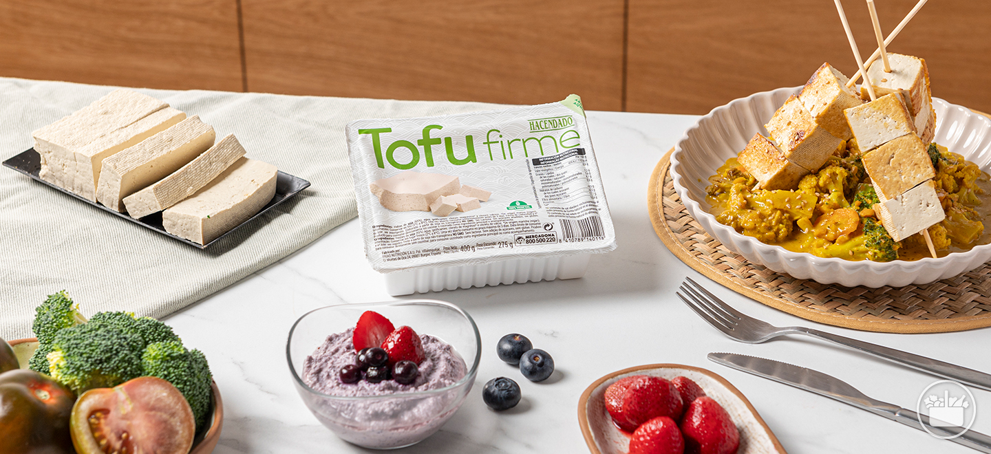 Tofu, rico em proteínas, baixo em gorduras saturadas.